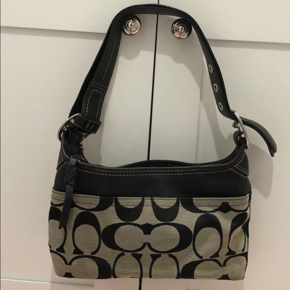 Coach shoulder bag (used)